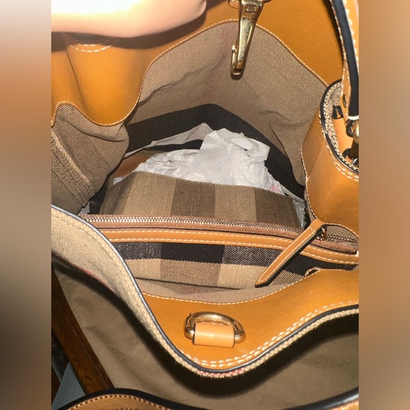 Burberry handbag brand new - Picture 2 of 8